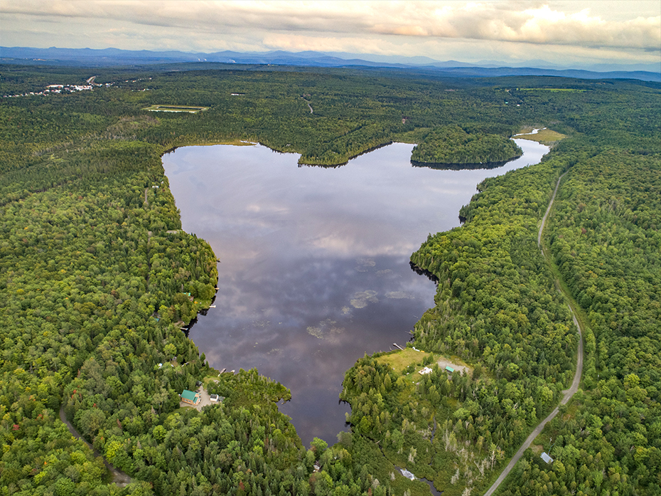 Lac Whitton