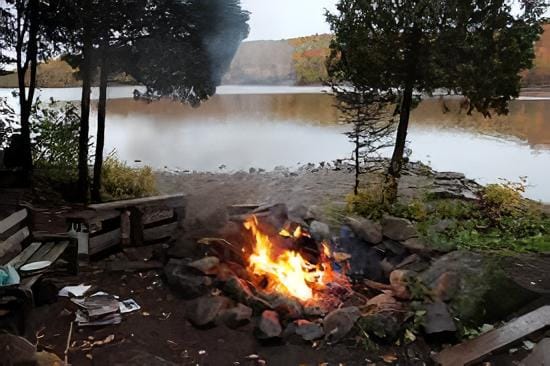 base de plein air Elgin Feu de camp